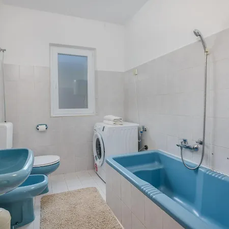 Апартаменты Stunning Apartment In Malinska With Kitchen *